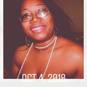 Meet your Posher, Veronica